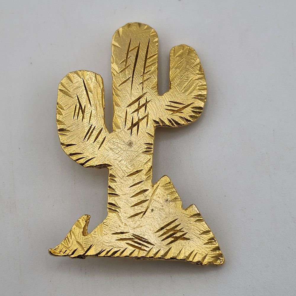 Vintage Ultra Cactus Desert Brooch‎ Gold Tone